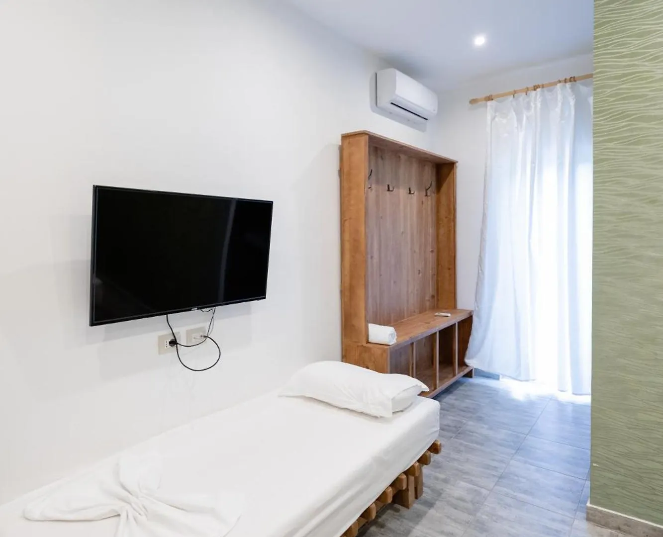 Agora Dhermi Hotel